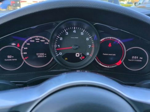 Used 2020 Porsche Cayenne image 32