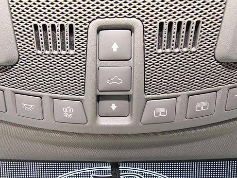 Used 2018 Ford F150 Lariat w/ Equipment Group 501A Mid image 40