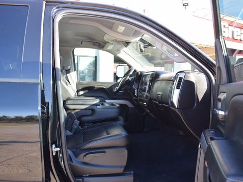 Used 2018 Chevrolet Silverado 1500 LT w/ All Star Edition image 15