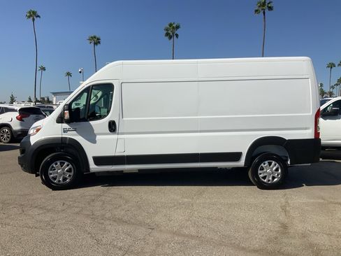 New 2025 RAM ProMaster 3500 w/ Convenience Group image 5