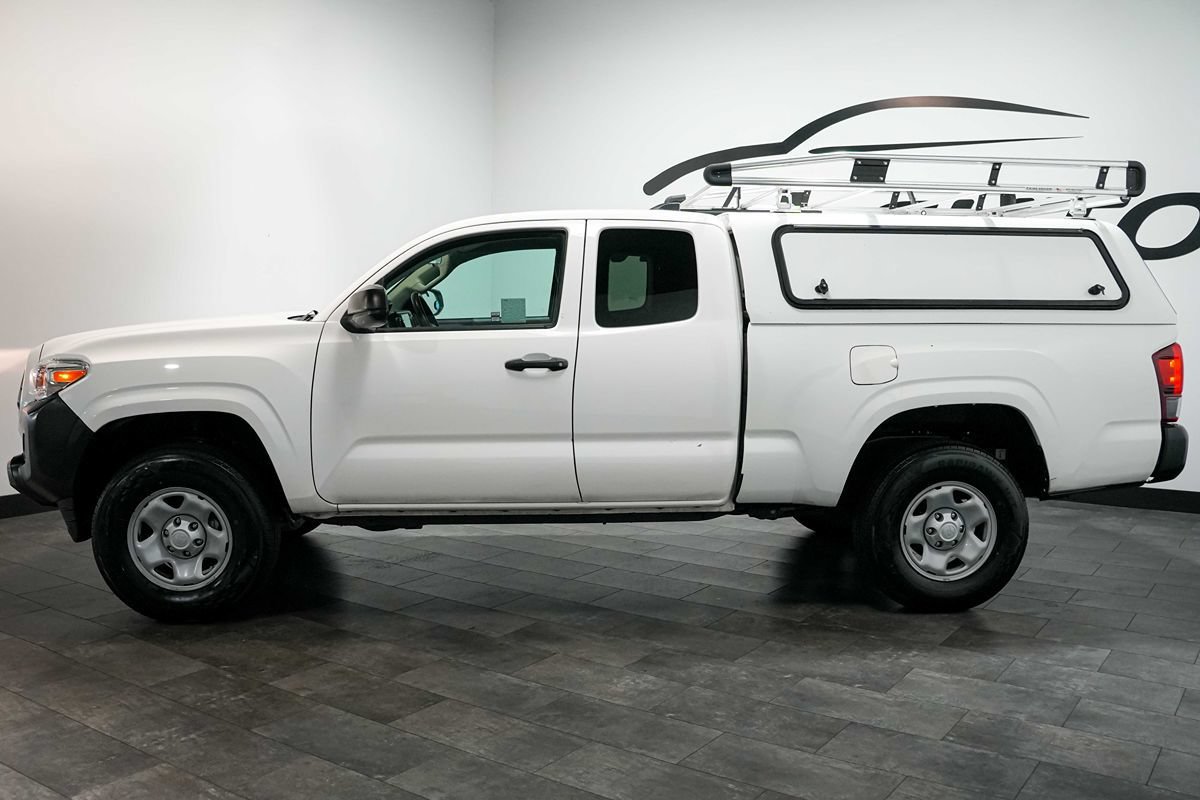 Used 2022 Toyota Tacoma SR RWD image 3
