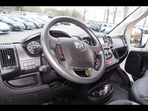 Used 2021 RAM ProMaster 2500 w/ Convenience Group image 13