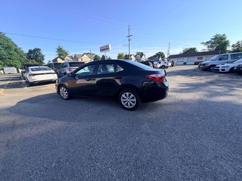 Used 2014 Toyota Corolla LE FWD image 33