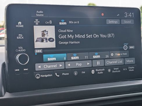 Certified 2023 Honda Pilot Touring image 18