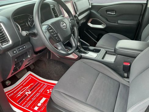 Used 2022 Nissan Frontier SV w/ Technology Package image 22