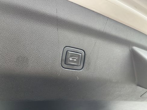 Used 2021 Cadillac Escalade Sport Platinum w/ Heavy-Duty Trailer Package image 59