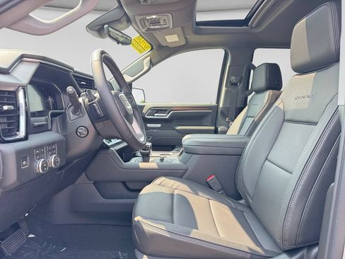 New 2026 GMC Sierra 1500 Denali w/ Technology Package AWD/4WD image 14