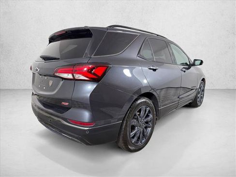 Used 2023 Chevrolet Equinox RS FWD image 4