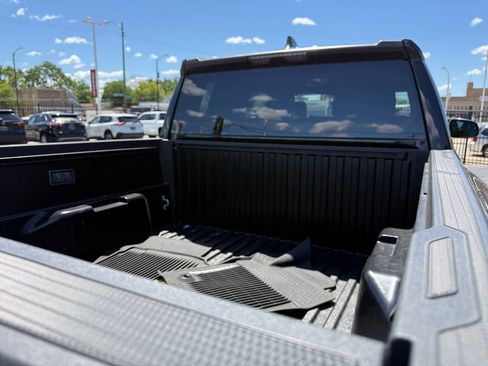 Certified 2025 Toyota Tacoma SR5 AWD/4WD image 23