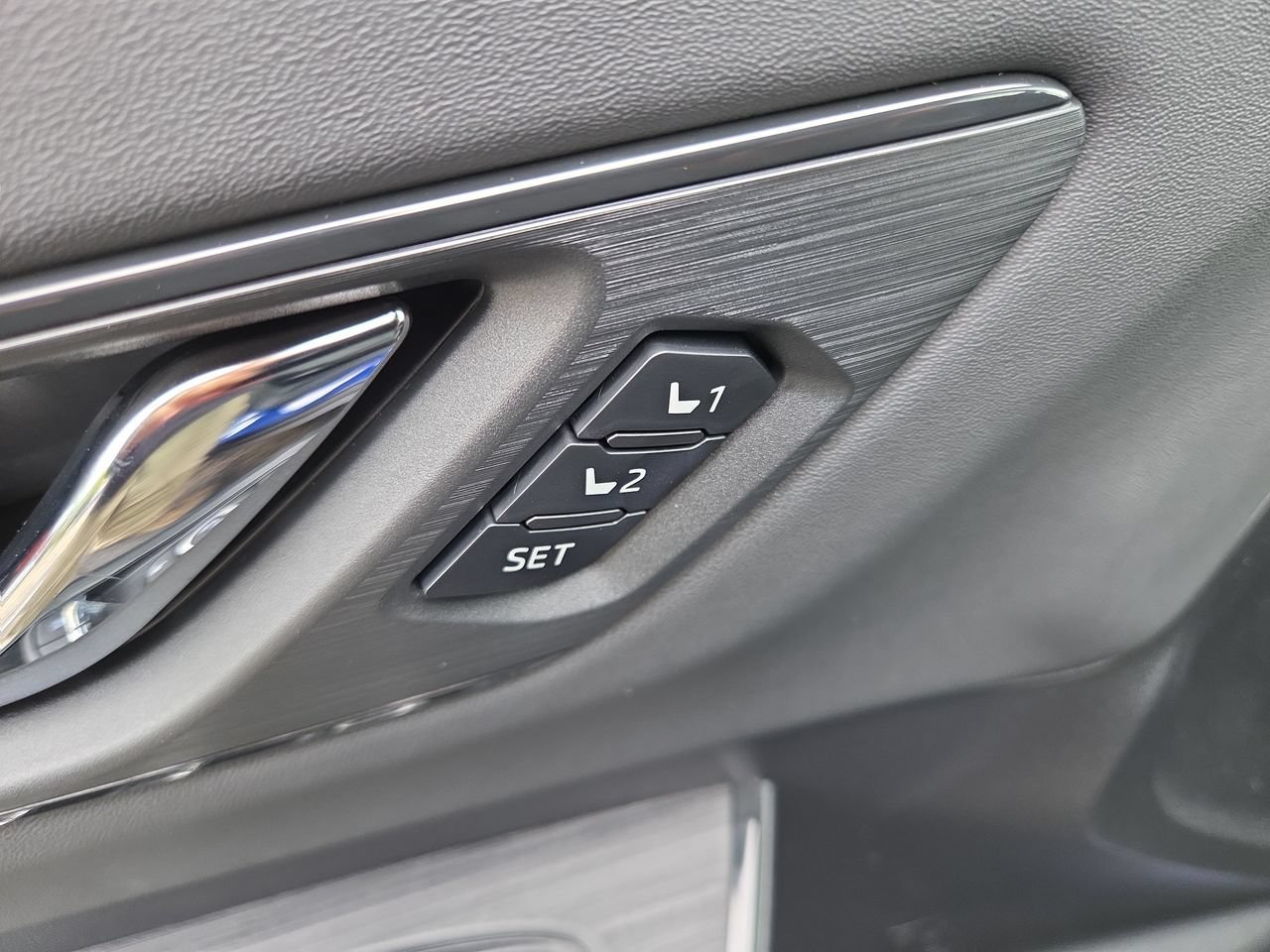 New 2026 Subaru Outback Touring XT AWD/4WD image 17