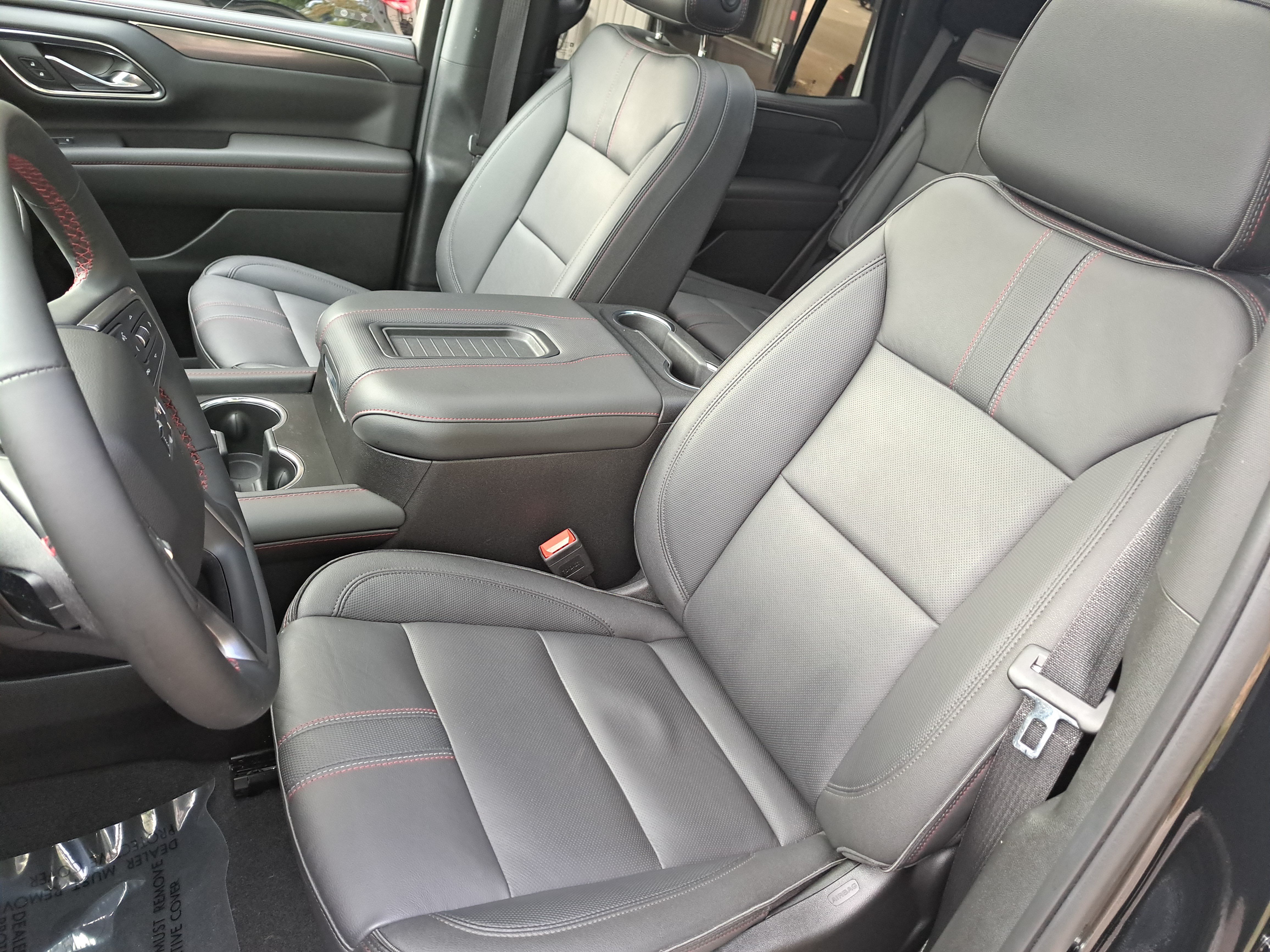 Used 2024 Chevrolet Tahoe RST w/ Luxury Package AWD/4WD image 17