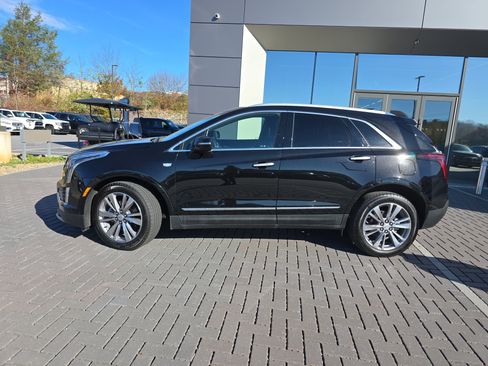 Used 2025 Cadillac XT5 Premium Luxury image 10