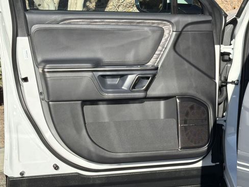 Used 2022 Rivian R1S Launch Edition image 24