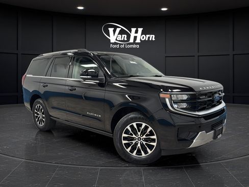 Used 2025 Ford Expedition Platinum AWD/4WD image 1