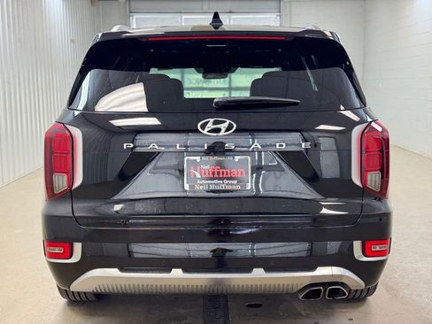 Used 2022 Hyundai Palisade Calligraphy image 6