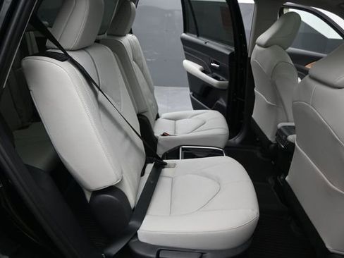 New 2026 Toyota Grand Highlander AWD image 15