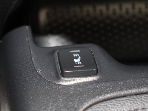 Used 2020 Toyota Corolla XSE FWD image 27