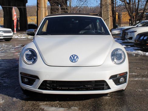 Used 2014 Volkswagen Beetle TDI image 38
