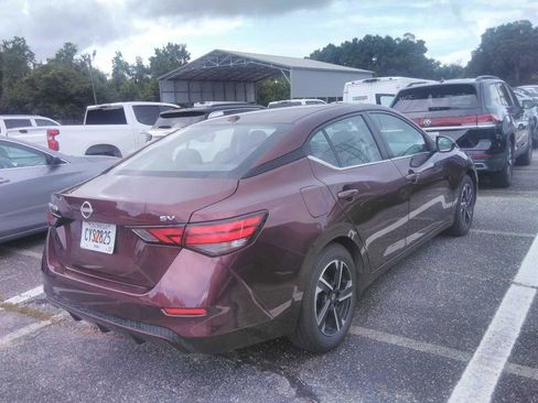Used 2024 Nissan Sentra SV FWD image 3