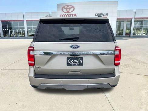 Used 2018 Ford Expedition Max XLT w/ Equipment Group 202A AWD/4WD image 4