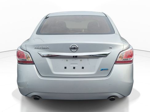 Used 2014 Nissan Altima 2.5 S FWD image 8