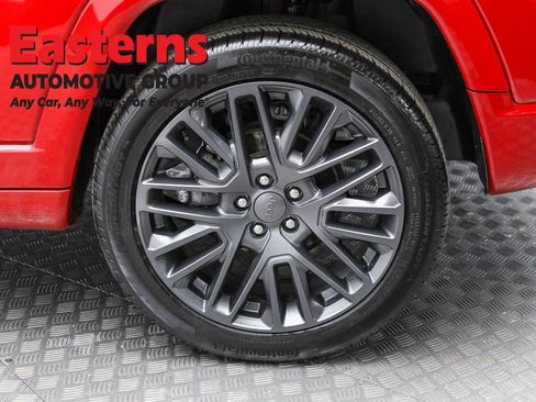 Used 2022 Jeep Compass Limited w/ (RED) Package image 8