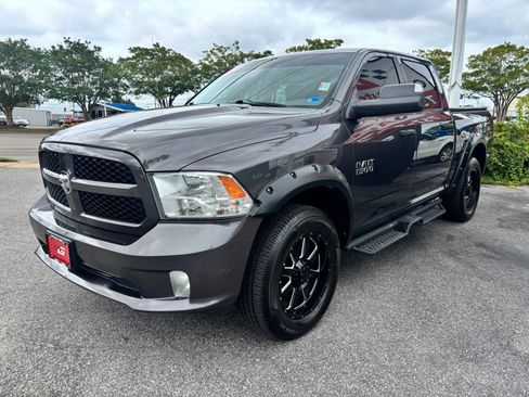 Used 2014 RAM 1500 Express AWD/4WD image 8