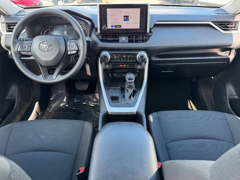 Used 2024 Toyota RAV4 LE image 21