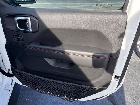 Used 2021 Jeep Wrangler Unlimited Rubicon image 34