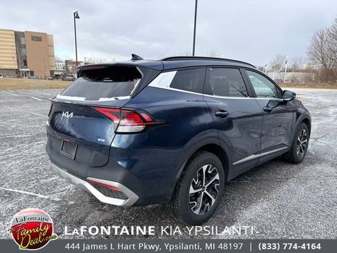 Certified 2025 Kia Sportage EX w/ EX Premium Package image 5