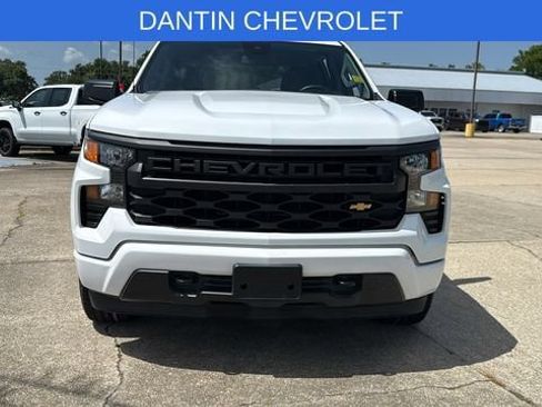 Used 2023 Chevrolet Silverado 1500 Custom RWD image 2