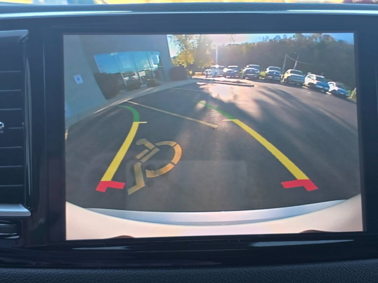 Used 2026 Chrysler Pacifica Select FWD image 36