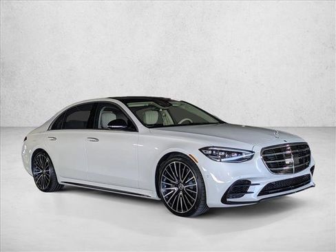 Certified 2022 Mercedes-Benz S 580 4MATIC Sedan image 5