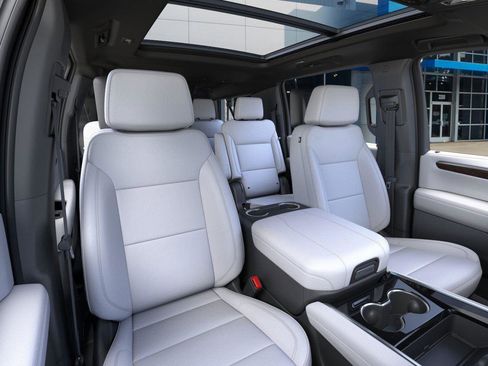 New 2026 Chevrolet Suburban Premier image 16