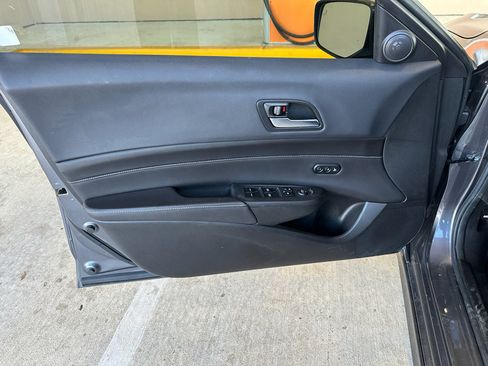 Used 2022 Acura ILX image 9