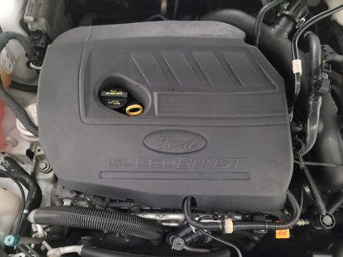 Used 2017 Ford Fusion SE w/ Equipment Group 201A FWD image 30