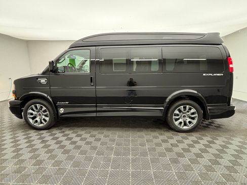 New 2026 GMC Savana 2500 w/ Driver Convenience Package RWD image 15