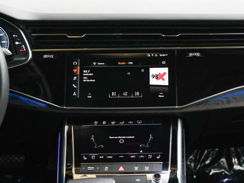 Used 2019 Audi Q8 Premium Plus w/ Premium Plus AWD/4WD image 15