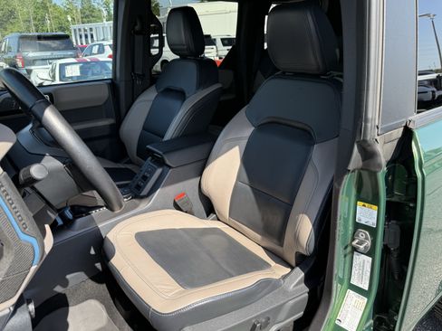 Used 2023 Ford Bronco Wildtrak AWD/4WD image 16