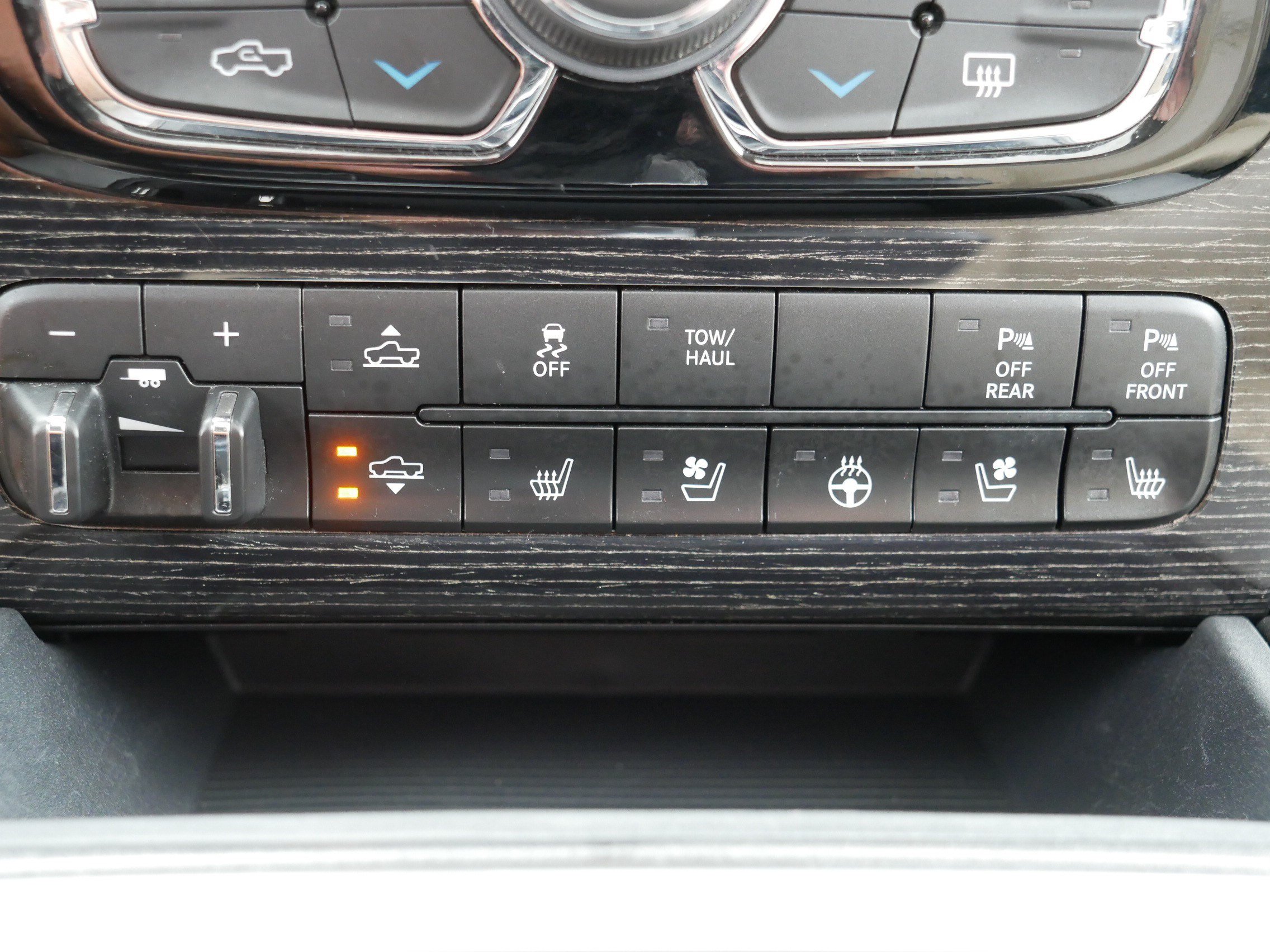 Used 2018 RAM 1500 Limited AWD/4WD image 31