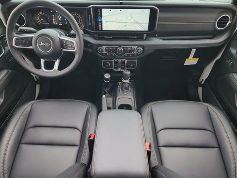 New 2026 Jeep Wrangler Unlimited Sahara AWD/4WD image 22