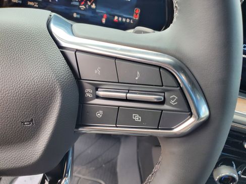 New 2025 Chevrolet Suburban High Country image 16