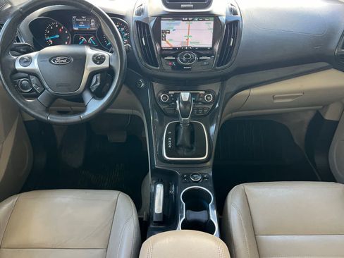 Used 2014 Ford Escape Titanium w/ Equipment Group 401A FWD image 4