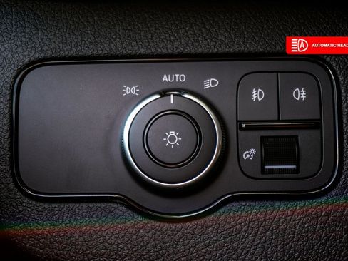 Used 2021 Mercedes-Benz Sprinter 3500 w/ Swivel Seat Package image 36