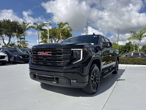 Used 2025 GMC Sierra 1500 Elevation w/ Elevation Premium Package AWD/4WD image 31