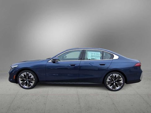 New 2026 BMW 540i xDrive 540i xDrive image 5