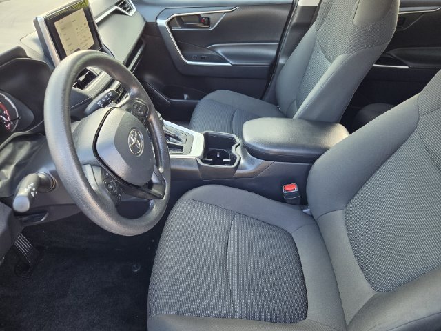 Used 2024 Toyota RAV4 LE FWD image 11