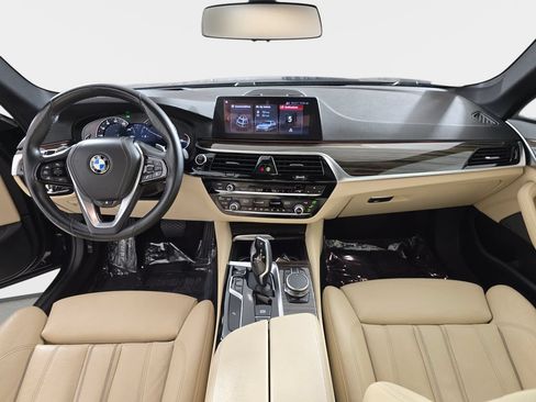 Used 2018 BMW 530i xDrive AWD/4WD image 14