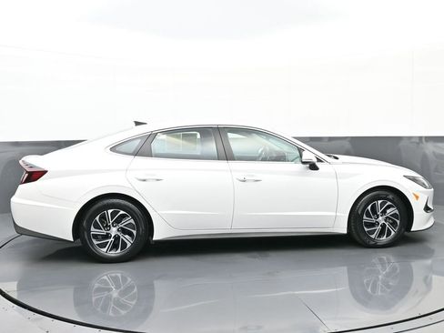 Used 2022 Hyundai Sonata Blue FWD image 2