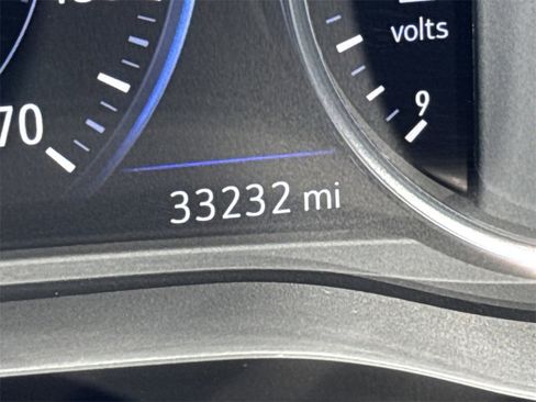 Used 2023 Buick Enclave Avenir image 29